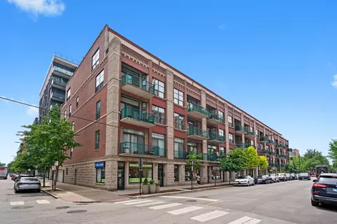 841 W Monroe St #4A, Chicago, IL 60607