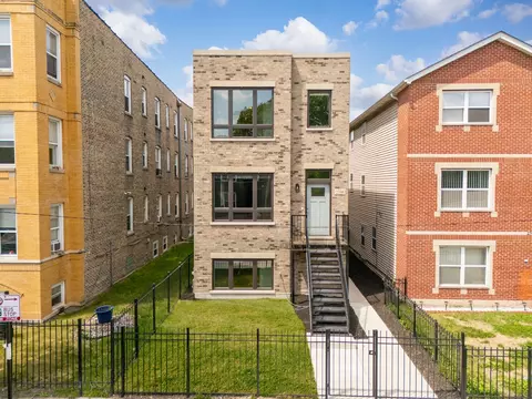2708 W Jackson Blvd, Chicago, IL 60612