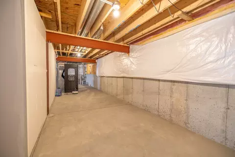 Entry Way - Undisclosed, Elgin, IL 60124 photo 5 of 5