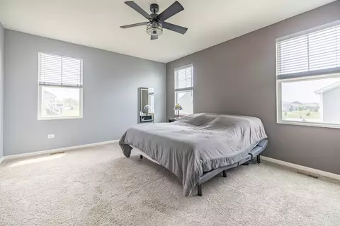 Bedroom - Undisclosed, Elgin, IL 60124 photo 3 of 5