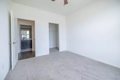 Bedroom - Undisclosed, Elgin, IL 60124 photo 5 of 5