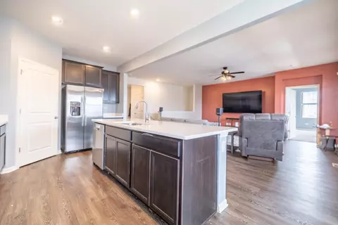Kitchen - Undisclosed, Elgin, IL 60124 photo 4 of 5