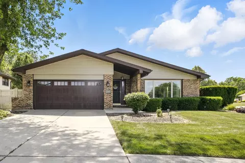 12449 W Prairie Dr, Homer Glen, IL 60491