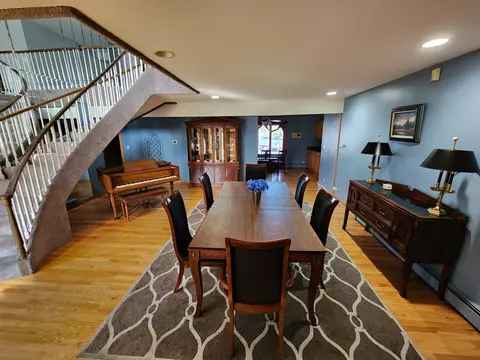 501 Kingston Blvd, Mchenry, IL 60050 photo 9