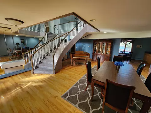 501 Kingston Blvd, Mchenry, IL 60050 photo 8
