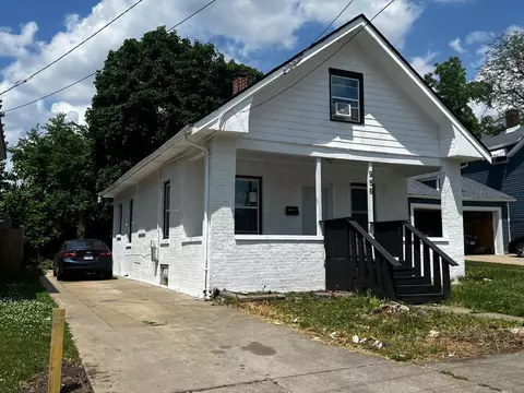 956 2nd Ave, Aurora, IL 60505