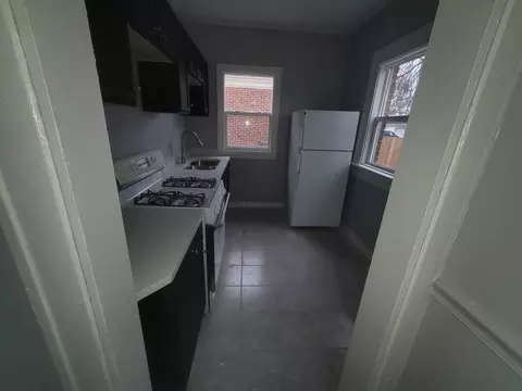 Entry Way - 956 2nd Ave, Aurora, IL 60505 photo 1 of 2