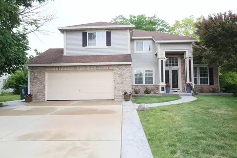 1061 Franklin St, Mundelein, IL 60060