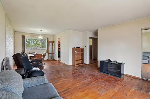 225 Bode Rd, Hoffman Estates, IL 60169 photo 5