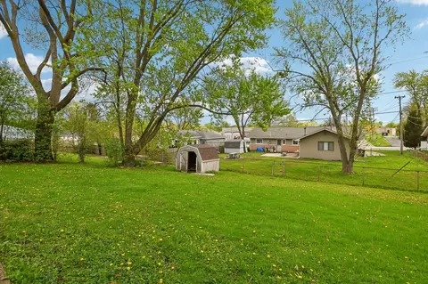 225 Bode Rd, Hoffman Estates, IL 60169 photo 24