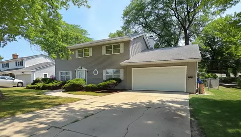727 N Fordham Ave, Aurora, IL 60506
