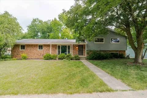 106 Sandra Ln, Normal, IL 61761