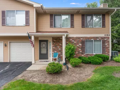 33 E Hickory St #A, Lombard, IL 60148