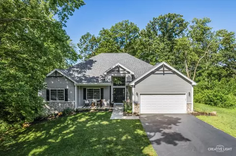 12420 Mitchell Dr, Plano, IL 60545