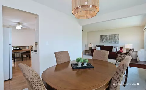 Dining - 509 E Illinois St, Wheaton, IL 60187 photo 2 of 3