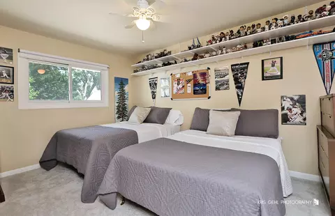 Bedroom - 509 E Illinois St, Wheaton, IL 60187 photo 2 of 3