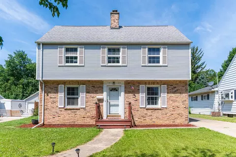 1020 N 8th St, Rochelle, IL 61068