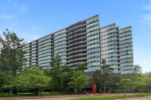 800 Elgin Rd #1021, Evanston, IL 60201