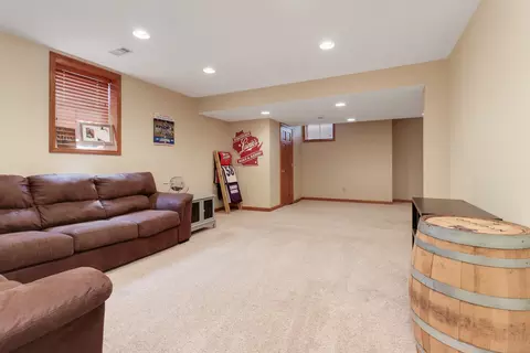807 Eddy Rd, Bloomington, IL 61704 photo 28
