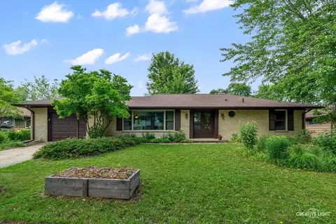 2290 Copley St, Aurora, IL 60506