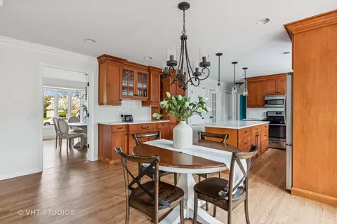 Kitchen - 1181 Midwest Ln, Wheaton, IL 60189 photo 6 of 7
