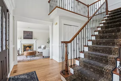 Entry Way - 1181 Midwest Ln, Wheaton, IL 60189 photo 1 of 2