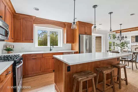 Kitchen - 1181 Midwest Ln, Wheaton, IL 60189 photo 1 of 7