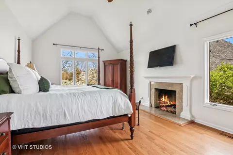 Bedroom - 1181 Midwest Ln, Wheaton, IL 60189 photo 1 of 2