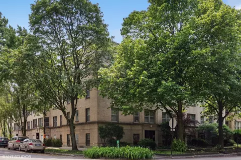 2035 W Fargo Ave #3, Chicago, IL 60645