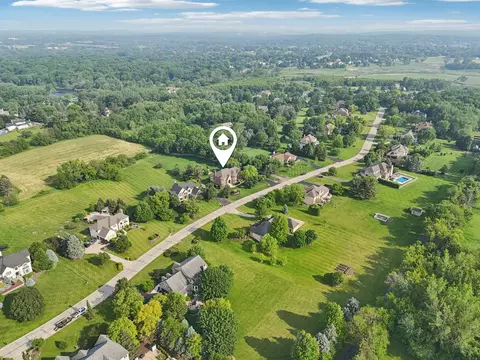 View/Area - 6 N707 Brookhaven Ln, Saint Charles, IL 60175 photo 1 of 2
