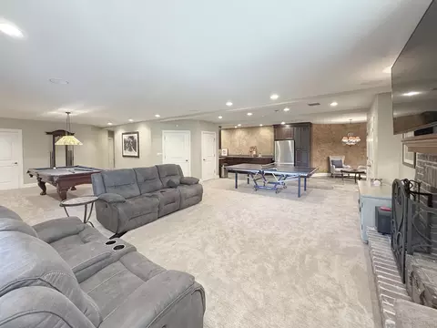 Living - 6 N707 Brookhaven Ln, Saint Charles, IL 60175 photo 3 of 3