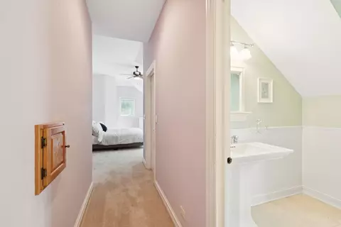 Entry Way - 6 N707 Brookhaven Ln, Saint Charles, IL 60175 photo 13 of 14