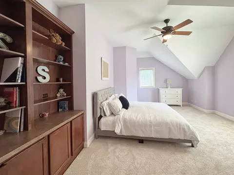 Bedroom - 6 N707 Brookhaven Ln, Saint Charles, IL 60175 photo 6 of 8