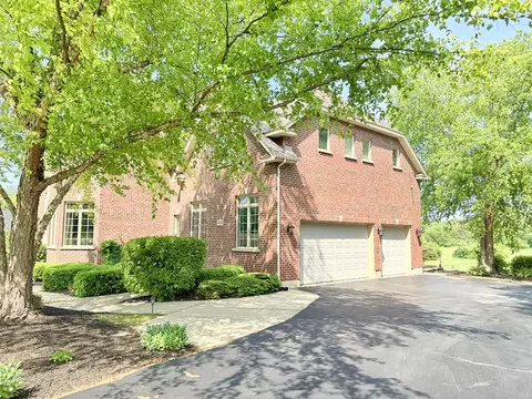 Exterior - 6 N707 Brookhaven Ln, Saint Charles, IL 60175 photo 15 of 15