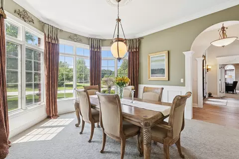 Dining - 6 N707 Brookhaven Ln, Saint Charles, IL 60175 photo 1 of 3
