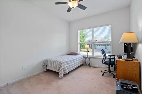 Bedroom - 433 Davis Dr, Sycamore, IL 60178 photo 3 of 4