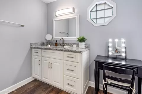 Bath - 20131 E Brightway Dr, Mokena, IL 60448 photo 2 of 3