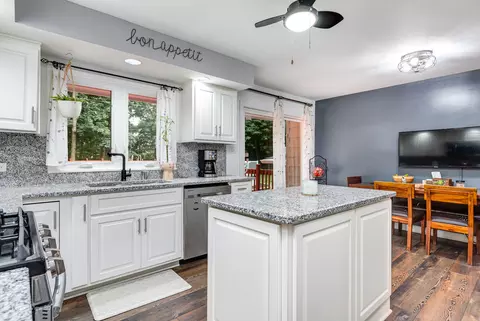 Kitchen - 20131 E Brightway Dr, Mokena, IL 60448 photo 2 of 3