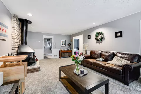 Living - 20131 E Brightway Dr, Mokena, IL 60448 photo 4 of 4