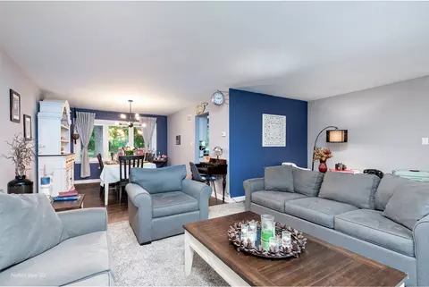 Living - 20131 E Brightway Dr, Mokena, IL 60448 photo 2 of 4