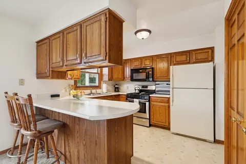 2619 Baldwin Rd, Mchenry, IL 60050 photo 8