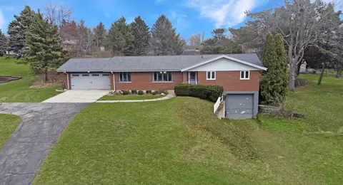 41 W330 Muirhead Rd, Elgin, IL 60124