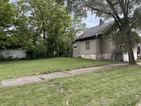 208 E Birch St, Kankakee, IL 60901 photo 2