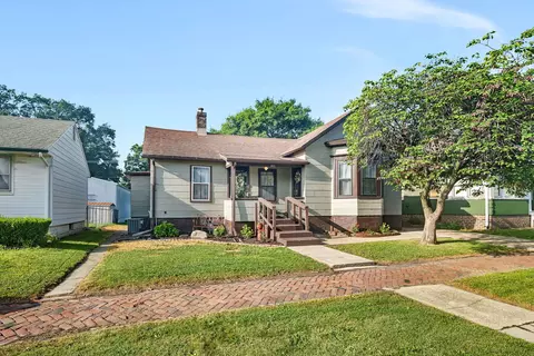 607 E Bridge St, Streator, IL 61364