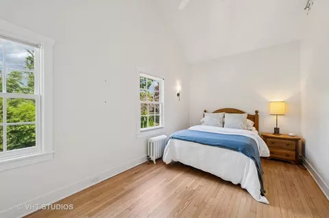 Bedroom - 720 Willow Rd, Winnetka, IL 60093 photo 2 of 5