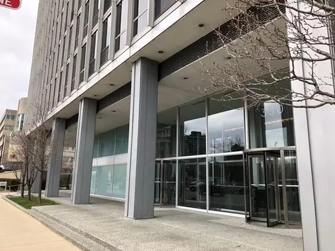 330 W Diversey Pkwy #2509, Chicago, IL 60657