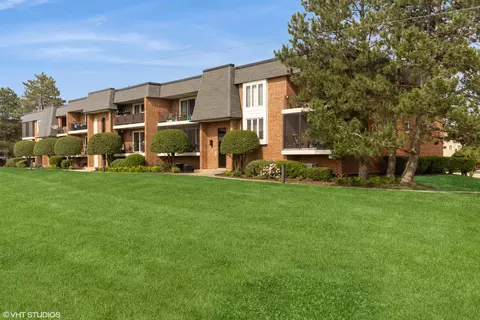 15722 Deerfield Ct #S-1, Orland Park, IL 60462
