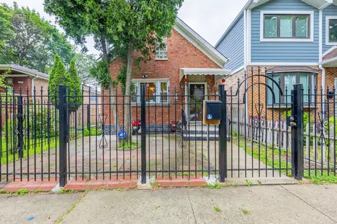 3352 S Seeley Ave, Chicago, IL 60608