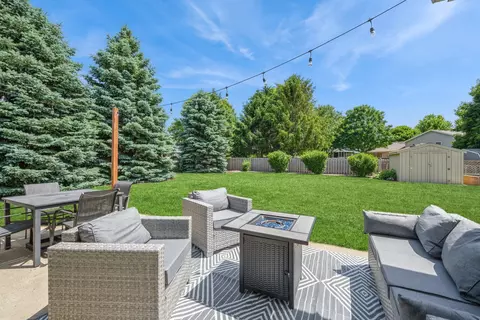 5705 Cobblestone Trl, Mchenry, IL 60050 photo 19