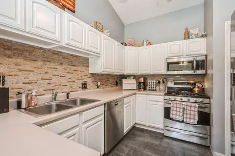 5705 Cobblestone Trl, Mchenry, IL 60050 photo 5
